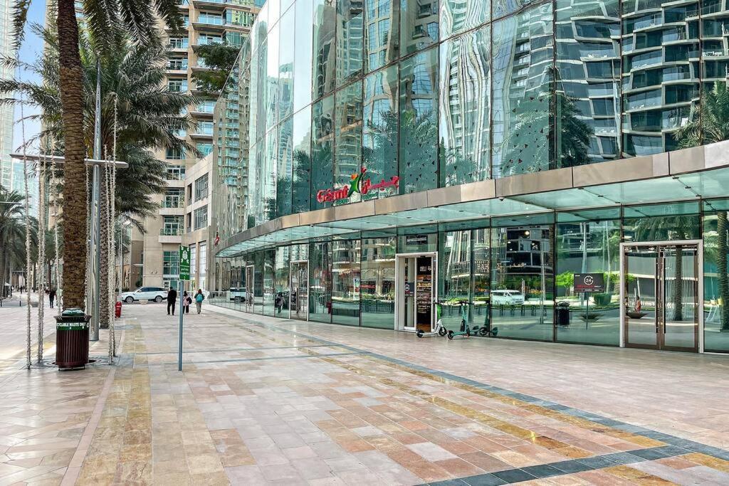 First Class 1br Burj Khalifa & Fountain Views Apartment