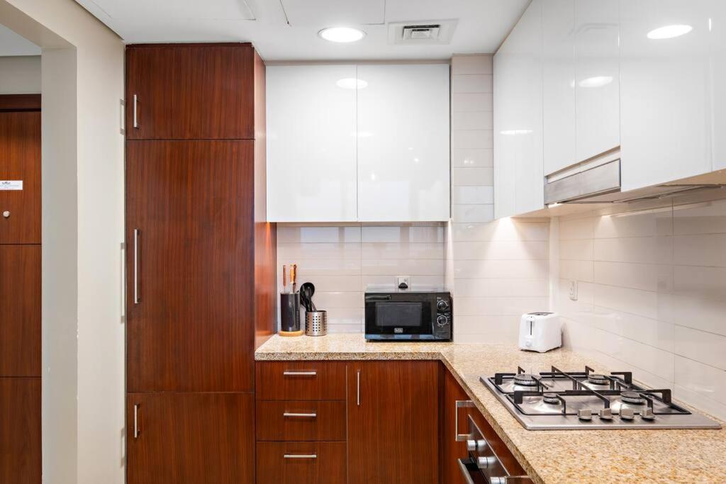 Apartment First Class 1br Burj Khalifa & Fountain Views