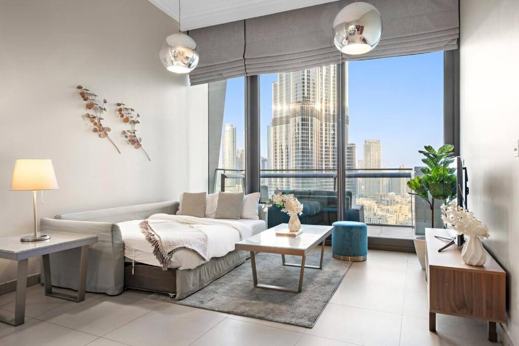 First Class 1br Burj Khalifa & Fountain Views Apartment *