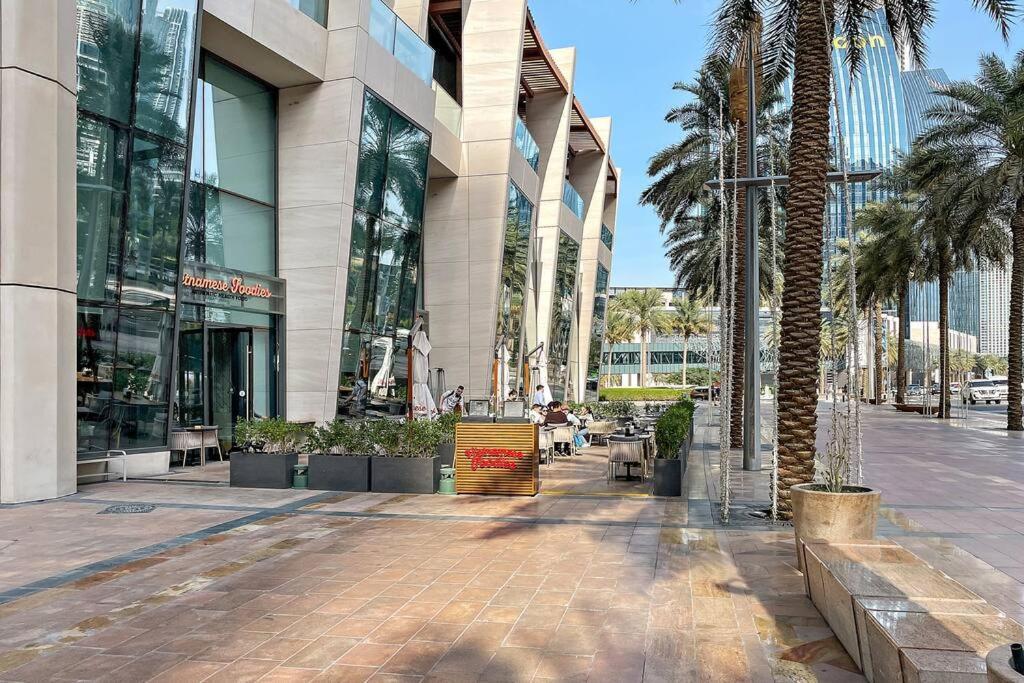 First Class 1br Burj Khalifa & Fountain Views Apartment Dubai