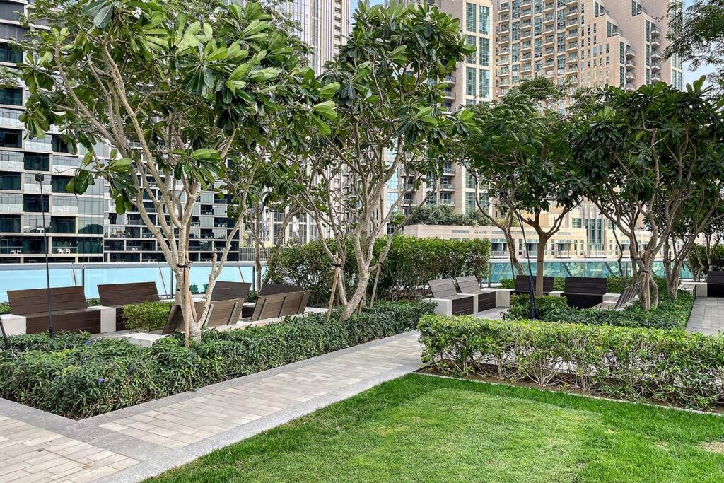 First Class 1br Burj Khalifa & Fountain Views Apartment Dubai